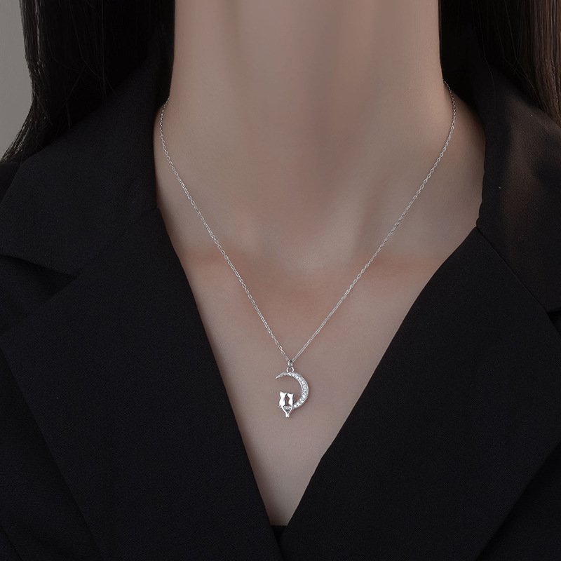 925 Silver Cat Moon Pendant Necklace Clavicle Chain Women Jewellery Gift - Image 2